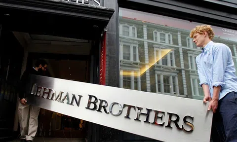 Vụ sụp đổ của Lehman Brothers để lại bài học gì cho "dân chứng"?
