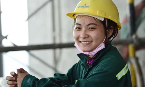 Người Việt thầm lặng trên nóc tòa tháp 81 tầng ở Sài Gòn