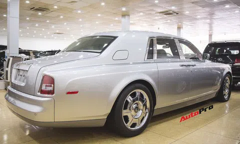 Soi chi tiết Rolls-Royce của Khải Silk đang rao bán 9 tỷ đồng