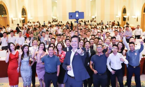 Chào sàn 50.000 đồng/cổ phiếu, công ty của Shark Hưng có gì?