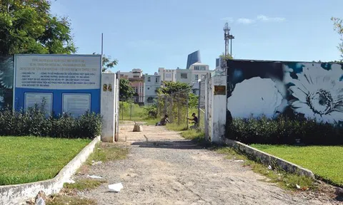 Tòa tháp đôi cao nhất miền Trung thành bãi đỗ xe