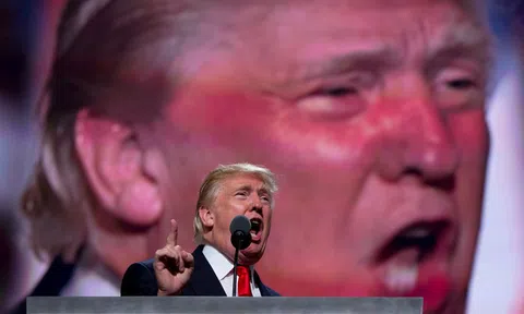 Donald Trump 'tấn công khắp mặt trận', doanh nghiệp Trung Quốc đua nhau tìm đường di tản