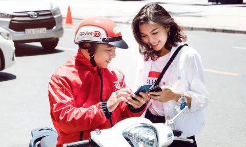 Bồi bàn hay phát tờ rơi xưa rồi, sinh viên thế hệ 10x giờ đây làm thêm cũng toàn việc mới lạ, hấp dẫn thế này đây!