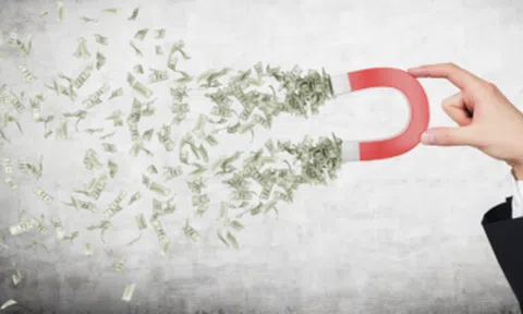 Quỹ đầu tư ồ ạt thoái vốn