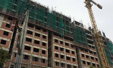 Rơi từ tầng 10 công trình Saigon Homes, 2 công nhân tử vong thương tâm