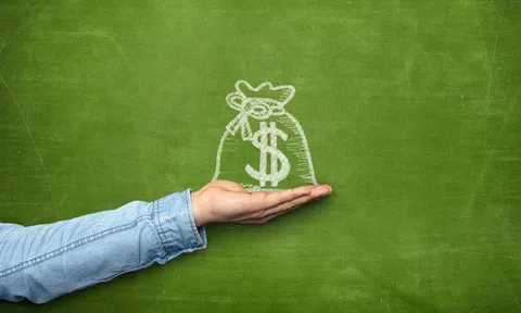 Không cần lương cao vẫn trở nên giàu có: "Đừng cố ăn một bữa đắt tiền nếu không ai nhìn thấy" vì bạn cố gắng bao nhiêu mà không có ai công nhận thì cũng bằng thừa!