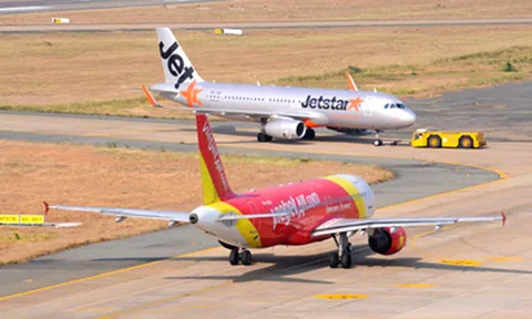 Hàng không giá rẻ kiếm bộn tiền từ... vẽ ra các khoản phụ phí