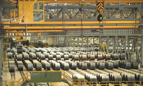 Bắt tay Formosa, Hoa Sen đối đầu Hòa Phát