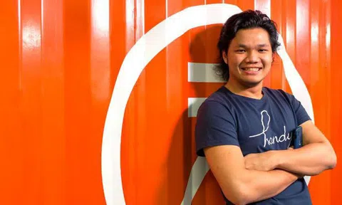 Bỏ học ở Mỹ tới Hồng Kông lập startup cho thuê điện thoại