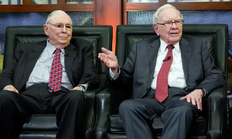 Nguyên tắc sống giúp "cánh tay phải" của Warren Buffett giành cả tiền tài và danh tiếng