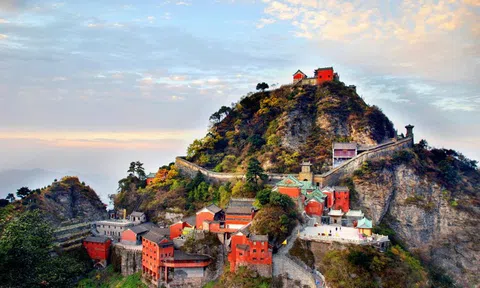 Khám phá núi Võ Đang huyền thoại trong tiểu thuyết Kim Dung