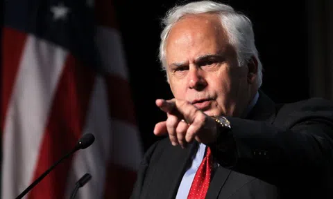 [Hồ sơ doanh nhân] Frederick Wallace Smith- Nhà sáng lập Federal Express (FedEx)