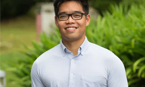 9x khởi nghiệp với mô hình chăm sóc người cao tuổi ở Singapore