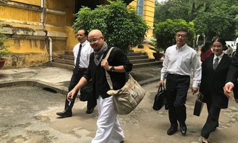 'Người phụ nữ đặc biệt' cạnh ông Vũ mà bà Diệp Thảo nhắc đến là ai?