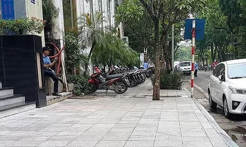 Vỉa hè 'lạc loài' của đại gia Hà Nội sẽ được sửa ra sao?