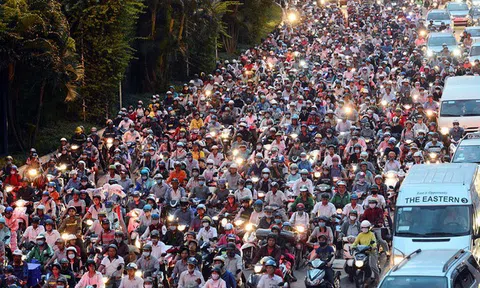 Thu nhập 500 triệu: Thừa tiền mua ô tô vẫn phải đi xe máy