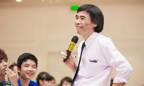 Tiến sĩ Lê Thẩm Dương: Các bạn trẻ nên tìm cách thích nghi thay vì ngồi đó kêu ca lương thấp, kêu ca phải làm nhiều!