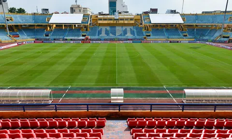 Sân Hàng Đẫy xuống cấp trước trận đấu lớn cuối cùng