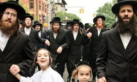 Quy tắc chi tiêu 6 cái lọ giúp bé Bống bán chè bưởi gọi vốn Shark Tank, giúp dân tộc Do Thái hùng mạnh: Trẻ nên được dạy sớm, người lớn nên áp dụng