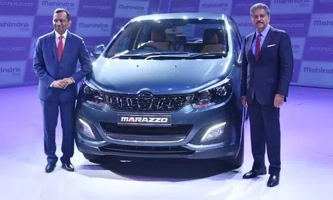 Suzuki 7 chỗ 243 triệu: Ô tô long lanh, gia đình đi quá đẹp