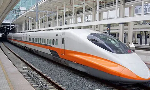 Đường sắt Bắc-Nam 60 tỷ USD: Bù lỗ 12 năm ròng, lo nợ công cao vời vợi