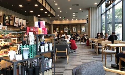 Bán đắt, bị ông chủ Trung Nguyên chê nhưng Starbucks Việt Nam vẫn bỏ xa nhiều đối thủ và ngày càng ăn nên làm ra