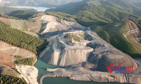 'Núp bóng' xây nghĩa trang, cạo trọc 31ha rừng để khai thác than