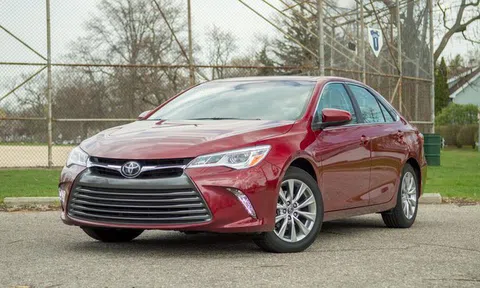 Thầy giáo về hưu trúng xổ số 23 tỷ: Mua ô tô Camry, 11 tỷ gửi tiết kiệm