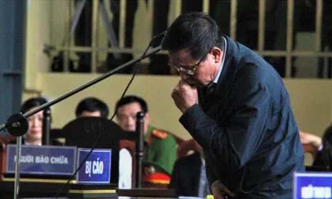 Luật sư định đọc thơ tặng Phan Văn Vĩnh, chủ tọa ngăn lại