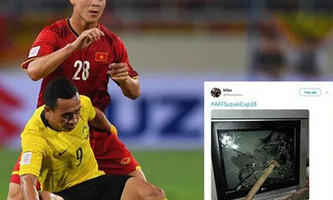 CĐV Malaysia tức giận, đăng ảnh đập tivi trên mạng xã hội sau khi đội nhà để thua Việt Nam
