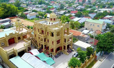 Xôn xao biệt thự dát vàng từ trong ra ngoài, lại có vừa cả dàn siêu xe 'tỷ đô' trước cổng ở Vũng Tàu