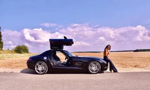 Lấy chồng tỷ phú hơn 20 tuổi, Trang Lạ tận hưởng cuộc sống như 'bà hoàng'