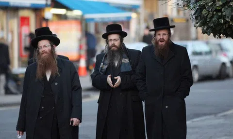 Bí quyết giúp người Do Thái luôn giàu có trên thế giới: Luôn có niềm tin vào quan điểm 1+1 >2