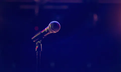 Đây là 4 lý do khiến bạn mãi không thể phát biểu trước đám đông