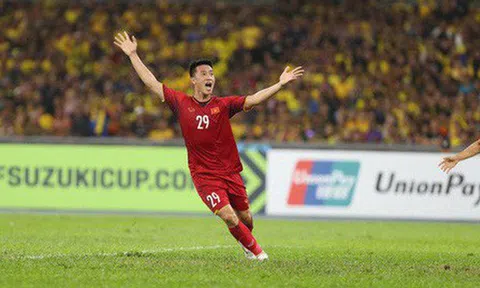 Đừng tặng "độc dược" cho tuyển Việt Nam