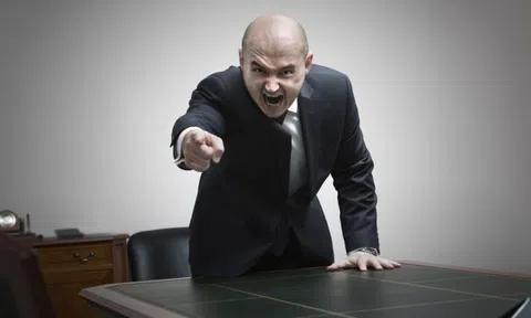 Sếp "khó tính" dạy ta khôn