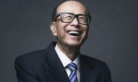 Tỷ phú Lý Gia Thành: Tỉnh táo với tài chính của bản thân và chớ dại “đốt tiền” vào thứ này