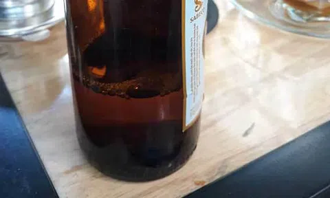 Hai sếp nước ngoài của Sabeco tới tòa vì chai bia chỉ có 1/4