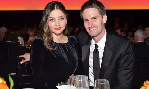 CEO Snapchat tiết lộ ‘kỷ luật thép’ đề ra cho con riêng của vợ: Chỉ được chơi điện thoại 1,5 giờ/tuần