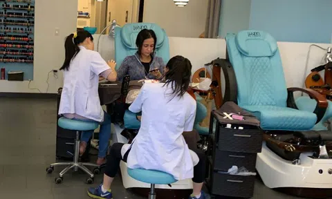 Người Việt làm nail ở Mỹ: 'Ma lực' khủng khiếp, dính vào thì khó rút chân ra