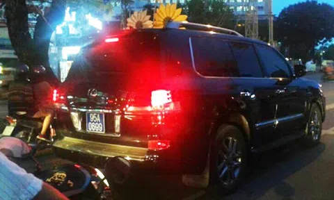 Xe biển xanh: Một tý oai, một 'rổ' tai tiếng