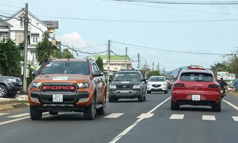 Một năm về quê 2 lần, cần gì mua xe hơi