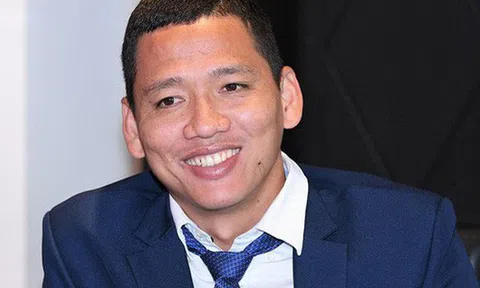 Tiền đạo tỷ phú Anh Đức tiết lộ về lương bổng và cách tiêu tiền của cầu thủ Việt