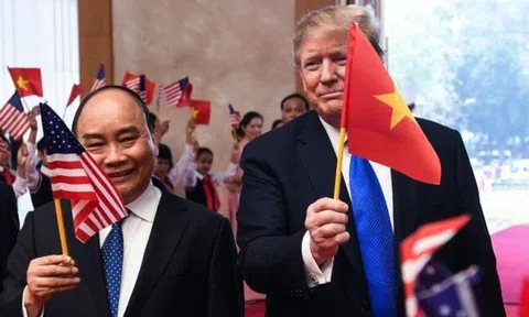 Thủ tướng Nguyễn Xuân Phúc hội kiến Tổng thống Trump