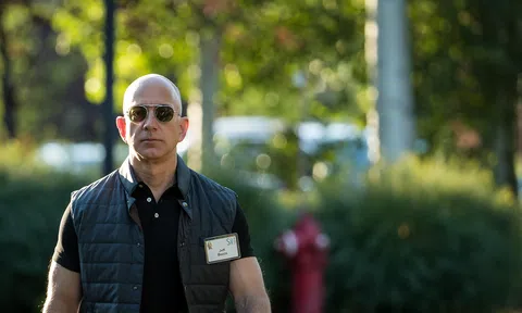 Gửi thư cho nhân viên chỉ viết duy nhất ‘?’, CEO Amazon muốn nói gì?