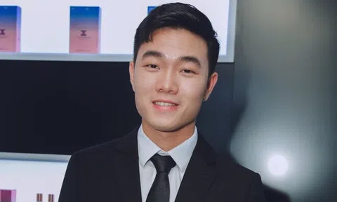 Bầu Đức quyết định tương lai của Xuân Trường trước Tết