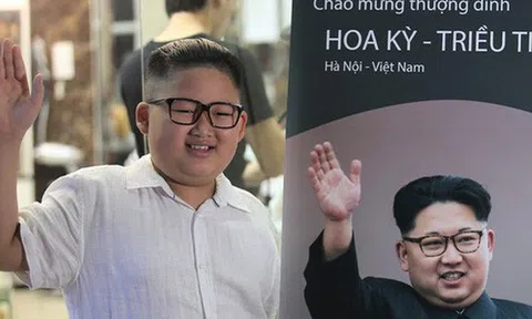 Nổi tiếng sau một đêm vì quá giống ông Kim Jong Un, cậu bé Việt lên báo ngoại, được mời chụp ảnh quảng cáo
