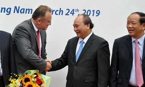 Dự khởi công loạt dự án lớn của Trường Hải, Thủ tướng: Thời nay phải là '3 bên cùng thắng'