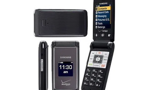 'Chê' iPhone X, tỷ phú Buffett xài điện thoại Samsung giá 20 USD