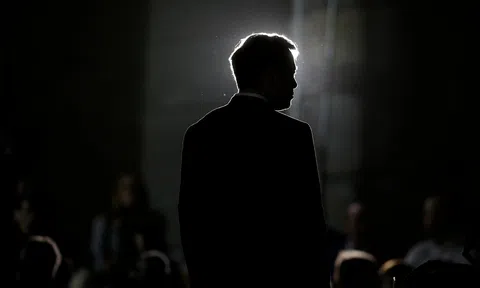 Elon Musk: Vì người dẫn đầu luôn đơn độc